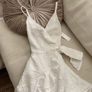 NWT Saints + Secrets Mini Wrap dress in White